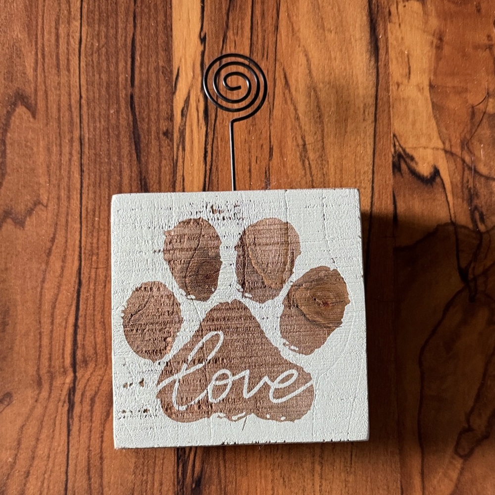 Rustic Paw Print Love Wall Decor